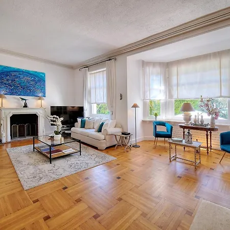 Ref 1821 - Near Center - For Rent *