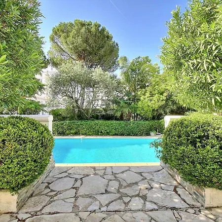Ref 1821 - Near Center - For Rent Cannes