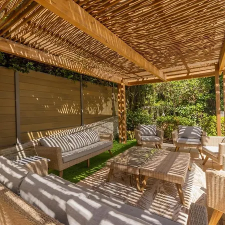 Villa Ref 1821 - Near Center - For Rent