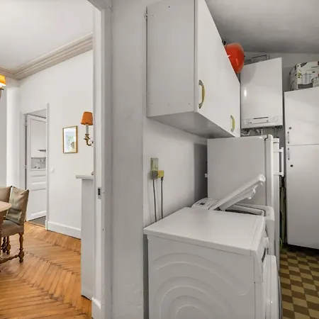 Villa Ref 1821 - Near Center - For Rent *