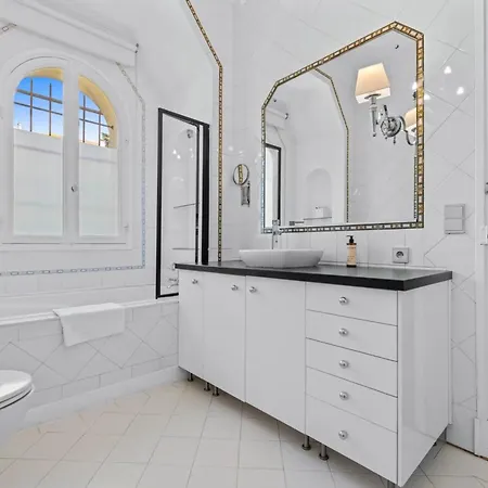 Ref 1821 - Near Center - For Rent Villa *