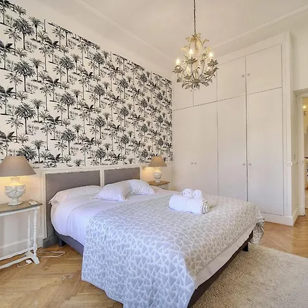 Ref 1821 - Near Center - For Rent Вилла Канны